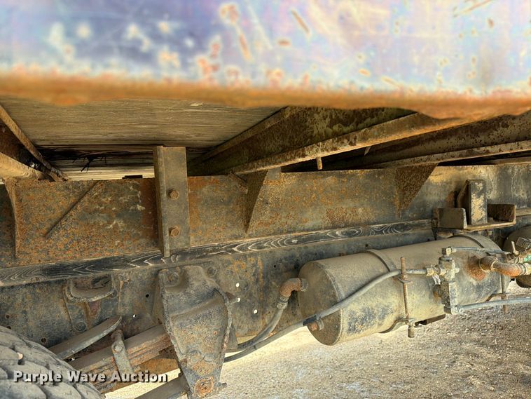 image for item FK0241 1976 Ford Custom Cab flatbed truck