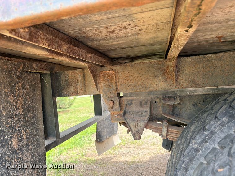 image for item FK0241 1976 Ford Custom Cab flatbed truck