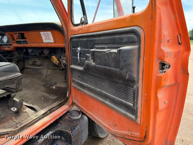 image for item FK0241 1976 Ford Custom Cab flatbed truck