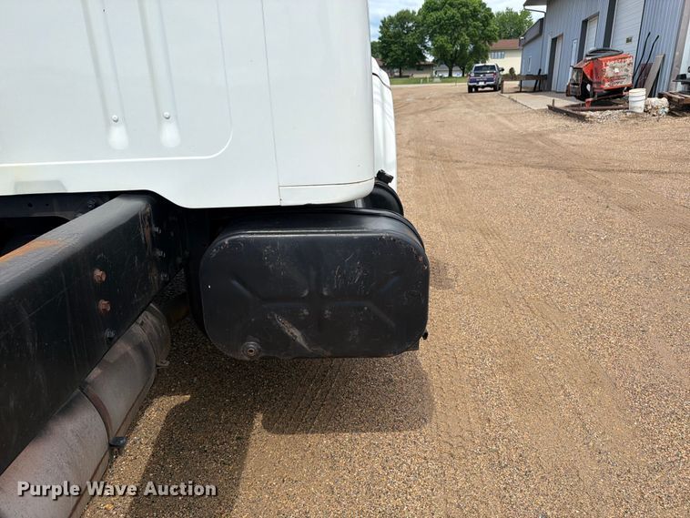image for item FK0250 1997 International 4700 