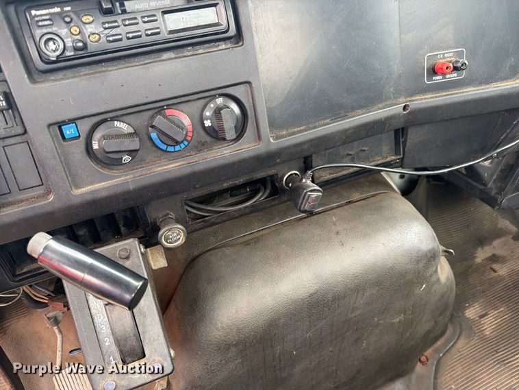 image for item FK0250 1997 International 4700 