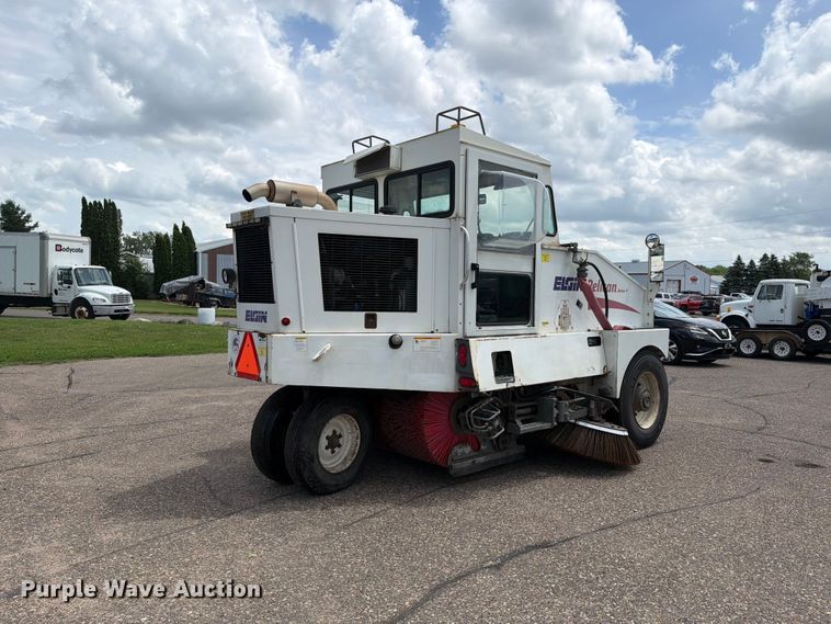 image for item FK0262 2002 Elgin Pelican Series P street sweeper