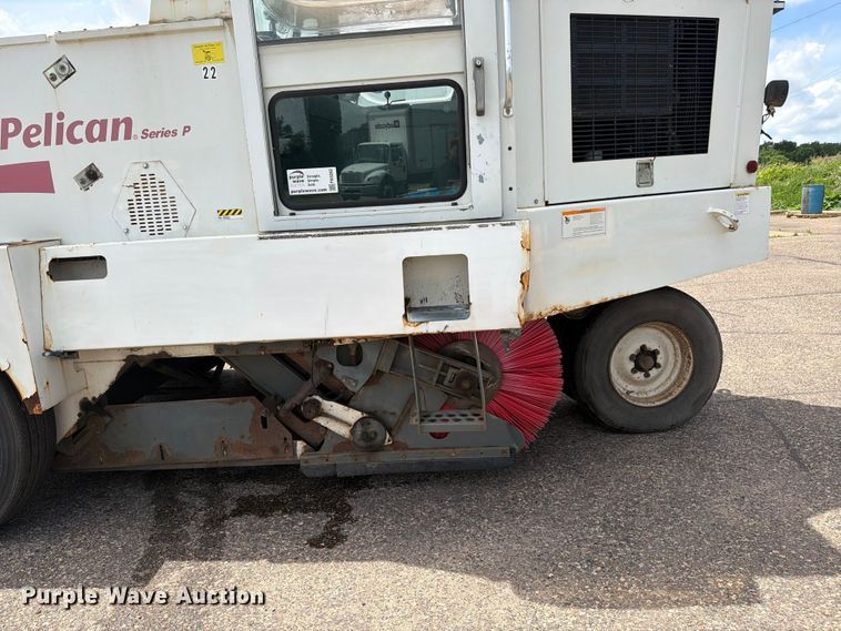 image for item FK0262 2002 Elgin Pelican Series P street sweeper