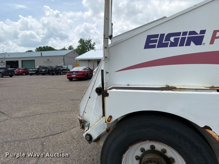 image for item FK0262 2002 Elgin Pelican Series P street sweeper