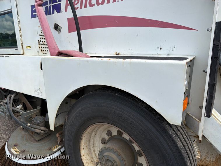 image for item FK0262 2002 Elgin Pelican Series P street sweeper
