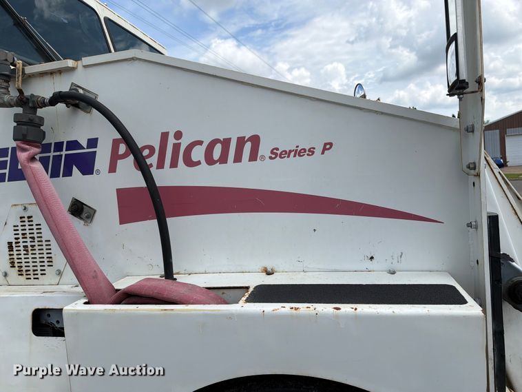 image for item FK0262 2002 Elgin Pelican Series P street sweeper