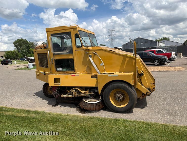 image for item FK0263 1997 Elgin Pelican street sweeper