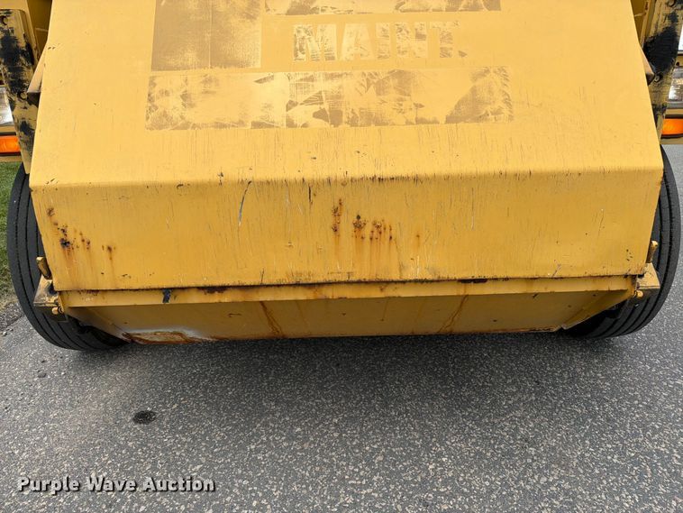 image for item FK0263 1997 Elgin Pelican street sweeper