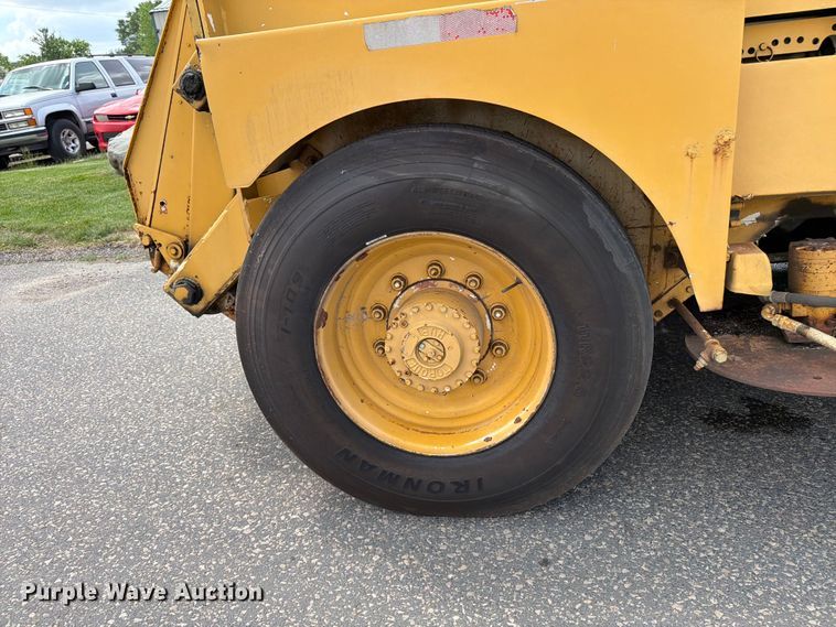 image for item FK0263 1997 Elgin Pelican street sweeper