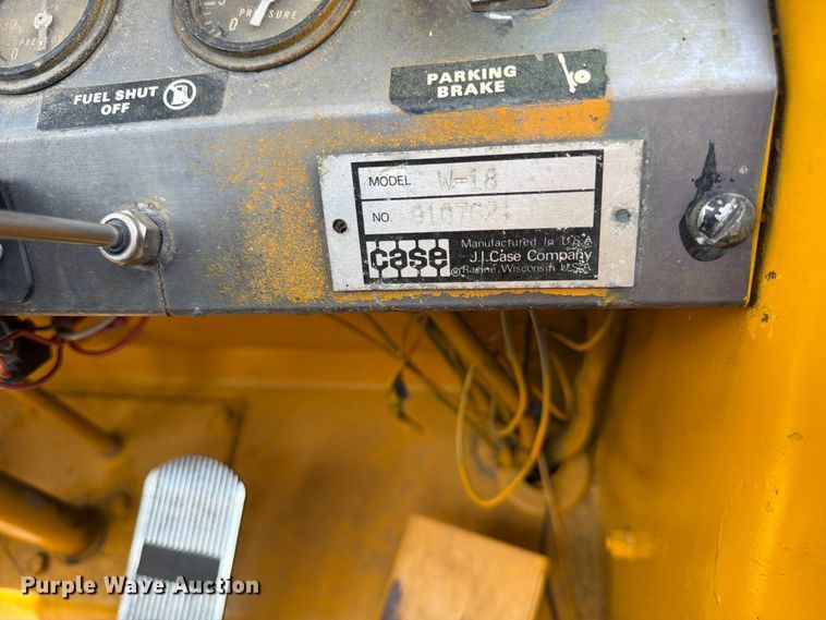 image for item FK0264 1971 Case W18 wheel loader