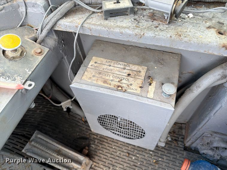 image for item FK0265 1975 Michigan 45BP wheel loader