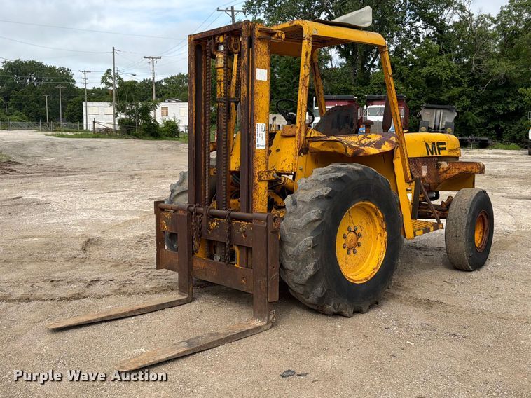 Massey Ferguson MF 6500 forklift