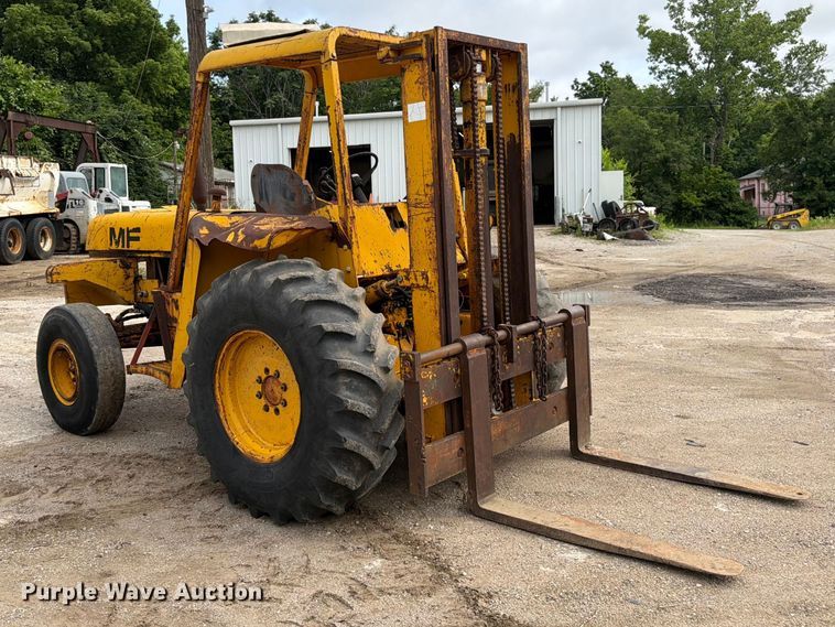 image for item FK3003 Massey Ferguson MF 6500 forklift