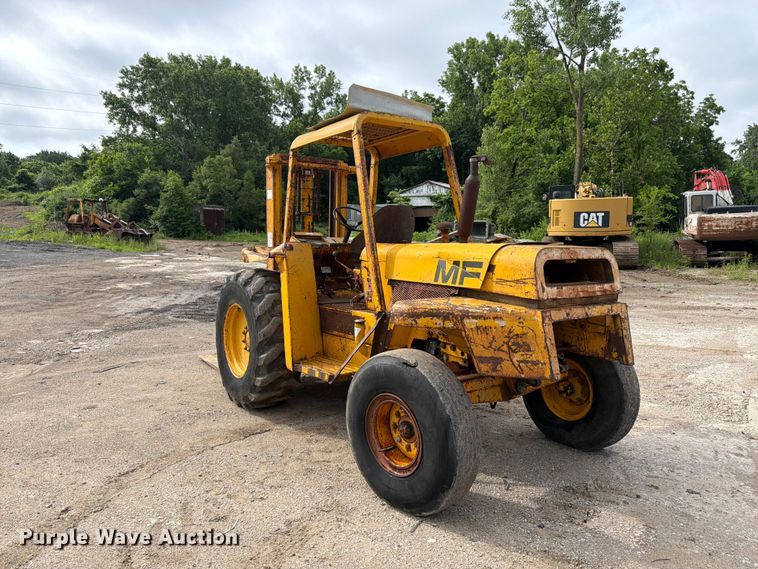 image for item FK3003 Massey Ferguson MF 6500 forklift