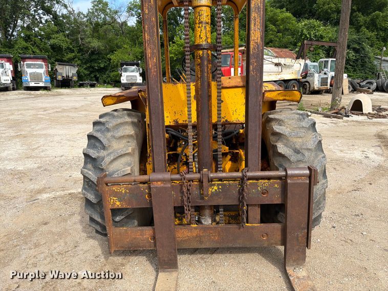 image for item FK3003 Massey Ferguson MF 6500 forklift