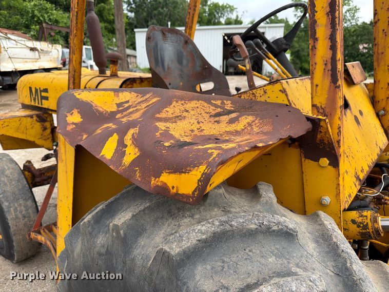 image for item FK3003 Massey Ferguson MF 6500 forklift