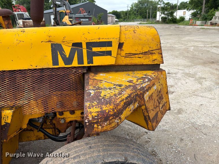image for item FK3003 Massey Ferguson MF 6500 forklift