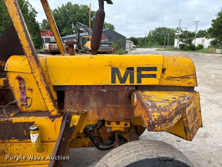 image for item FK3003 Massey Ferguson MF 6500 forklift
