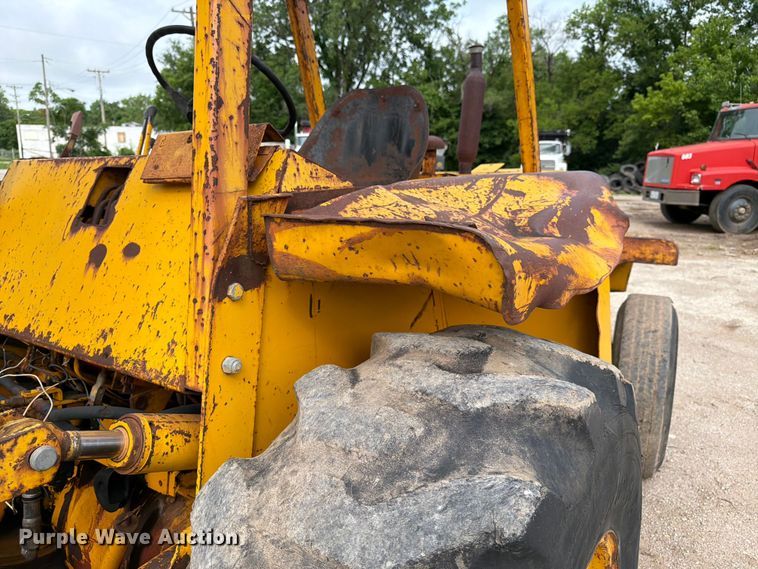 image for item FK3003 Massey Ferguson MF 6500 forklift