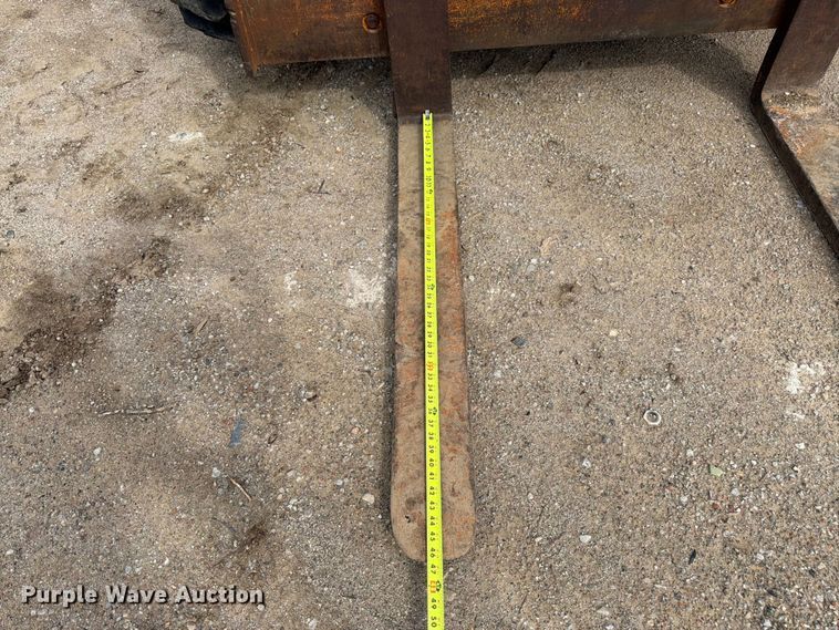 image for item FK3003 Massey Ferguson MF 6500 forklift