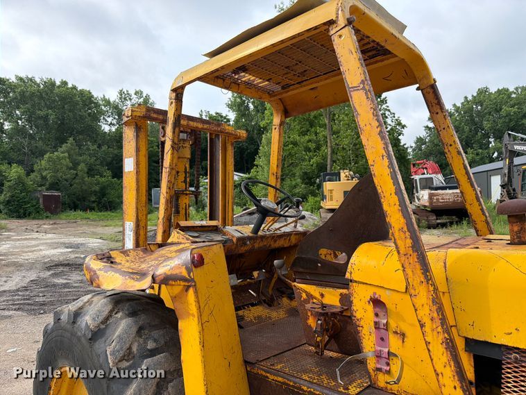 image for item FK3003 Massey Ferguson MF 6500 forklift