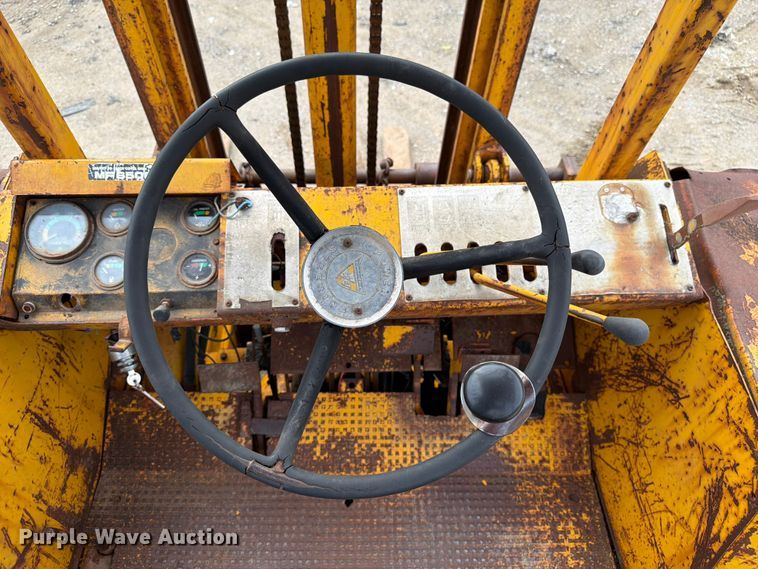 image for item FK3003 Massey Ferguson MF 6500 forklift