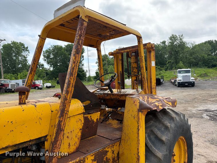 image for item FK3003 Massey Ferguson MF 6500 forklift