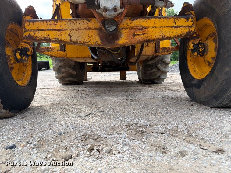 image for item FK3003 Massey Ferguson MF 6500 forklift
