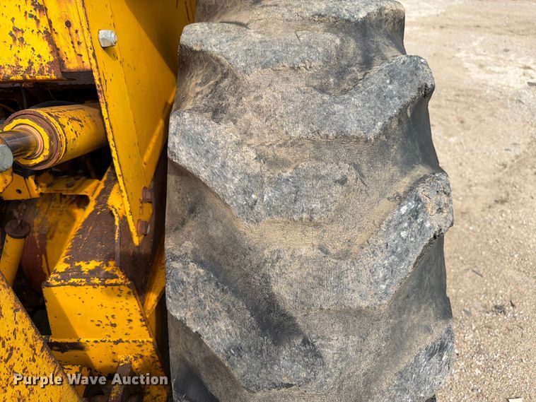image for item FK3003 Massey Ferguson MF 6500 forklift