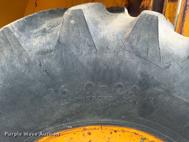 image for item FK3003 Massey Ferguson MF 6500 forklift