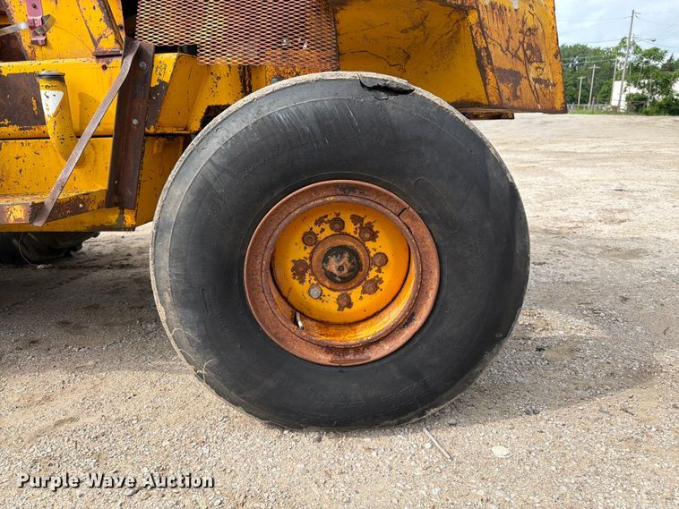image for item FK3003 Massey Ferguson MF 6500 forklift