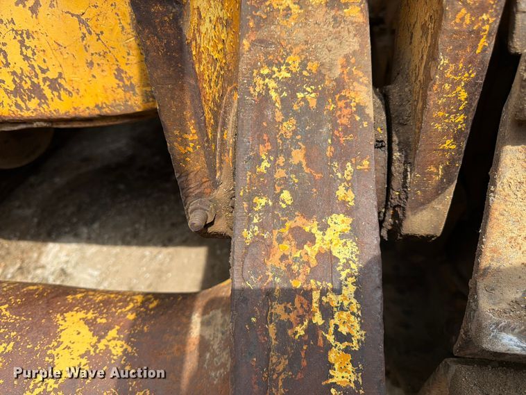 image for item FK3005 Caterpillar 977L track loader