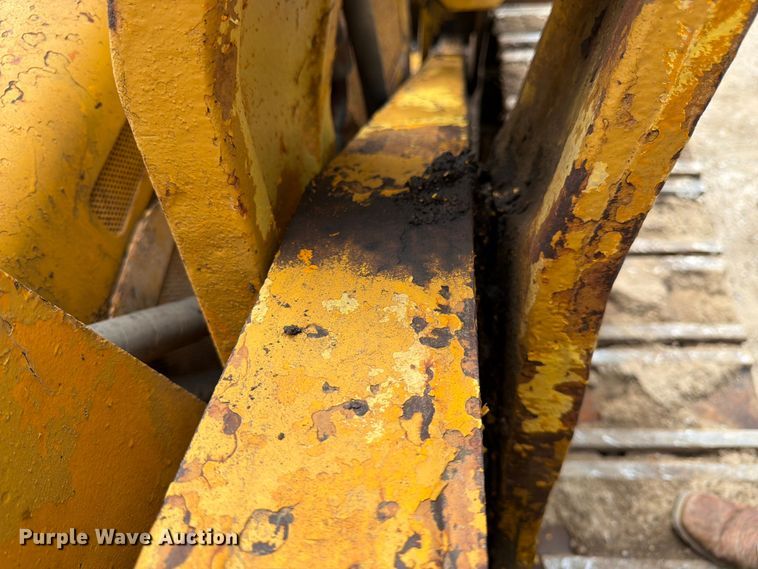 image for item FK3005 Caterpillar 977L track loader