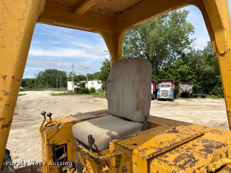 image for item FK3005 Caterpillar 977L track loader
