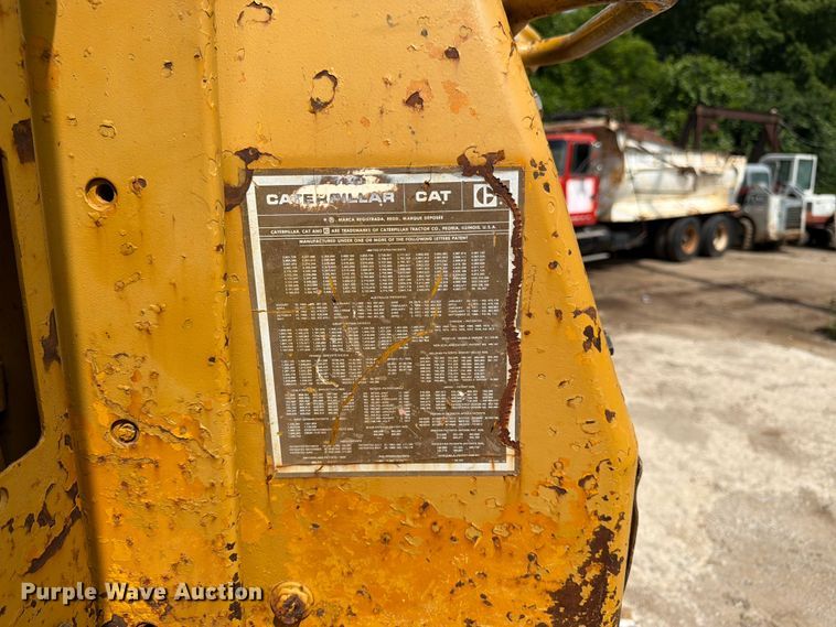 image for item FK3005 Caterpillar 977L track loader