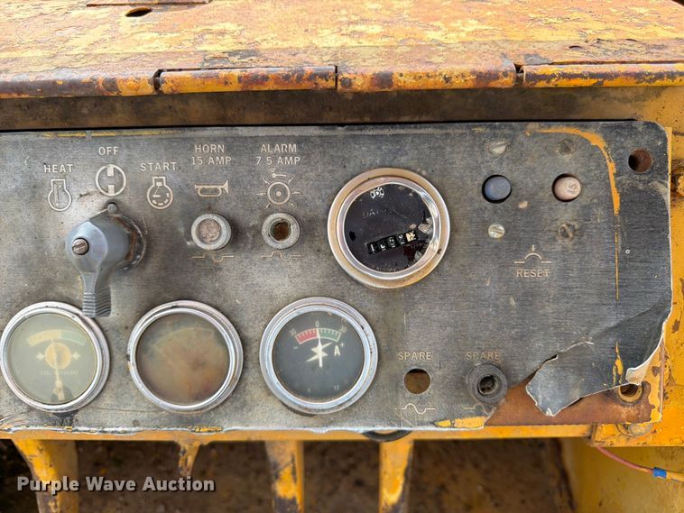image for item FK3005 Caterpillar 977L track loader