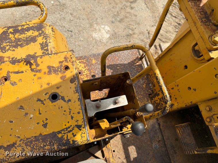 image for item FK3005 Caterpillar 977L track loader