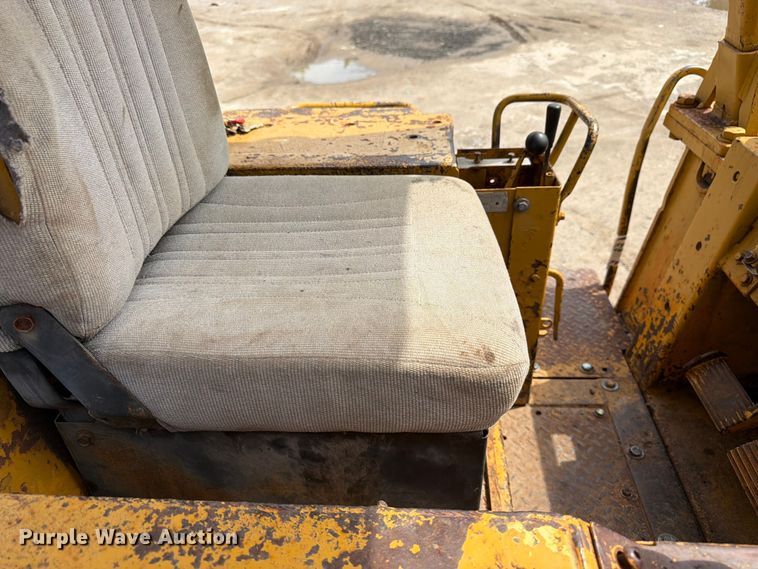 image for item FK3005 Caterpillar 977L track loader