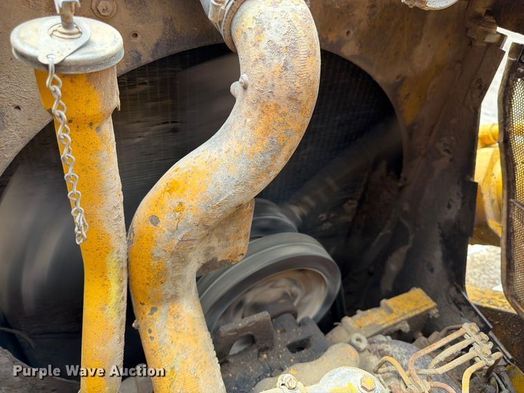 image for item FK3005 Caterpillar 977L track loader