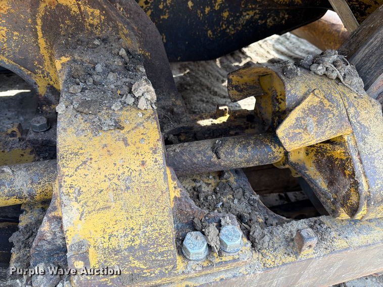 image for item FK3005 Caterpillar 977L track loader