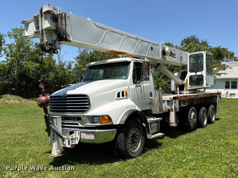 2006-sterling-truck-l9500-series-crane-truck #1490246