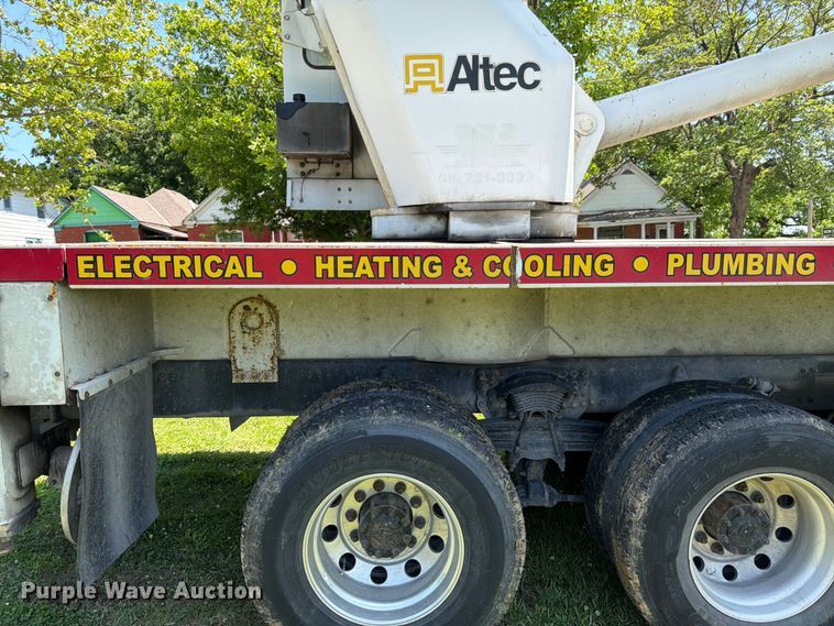 image for item FK3011 2006 Sterling Truck L9500 Series crane truck