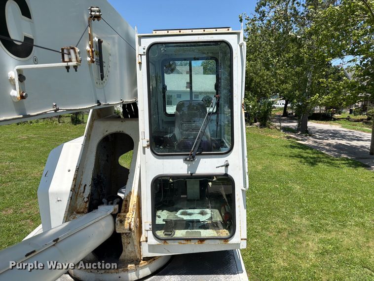 image for item FK3011 2006 Sterling Truck L9500 Series crane truck