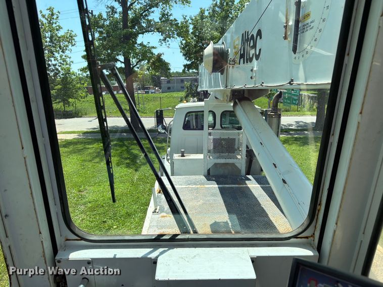 image for item FK3011 2006 Sterling Truck L9500 Series crane truck