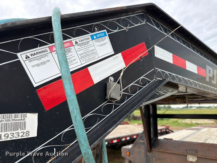 image for item FK4016 2013 PJTM Trailer equipment trailer