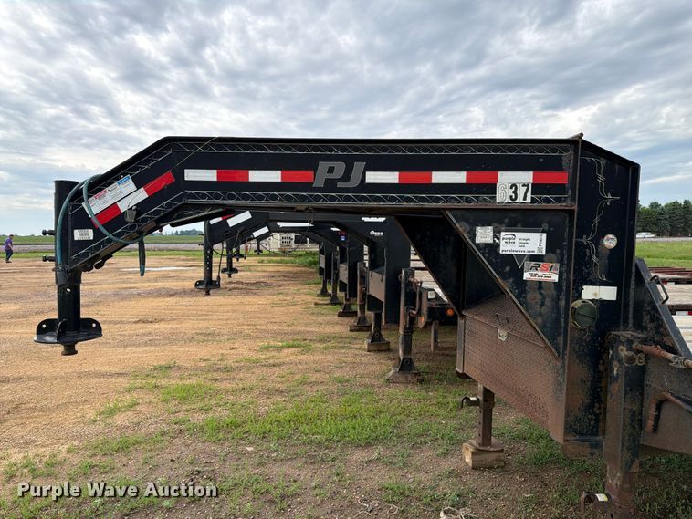 image for item FK4016 2013 PJTM Trailer equipment trailer