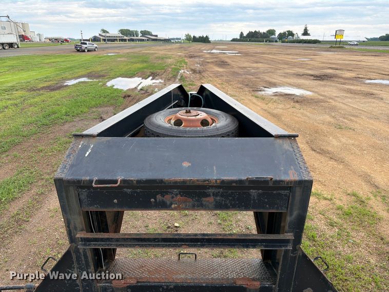 image for item FK4016 2013 PJTM Trailer equipment trailer