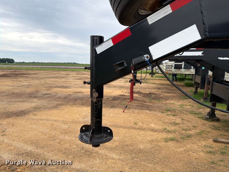 image for item FK4025 2015 Towmaster T-20 equipment trailer