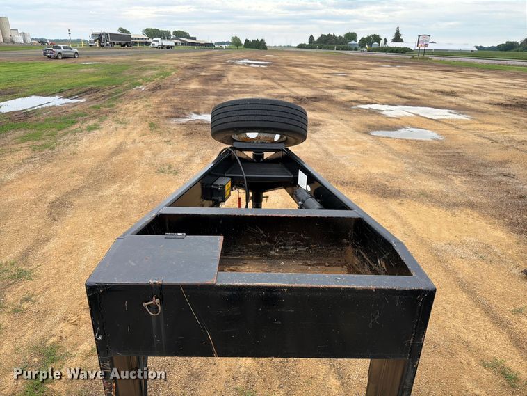 image for item FK4025 2015 Towmaster T-20 equipment trailer