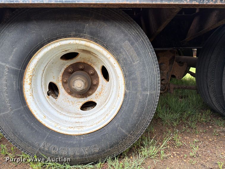 image for item FK4025 2015 Towmaster T-20 equipment trailer